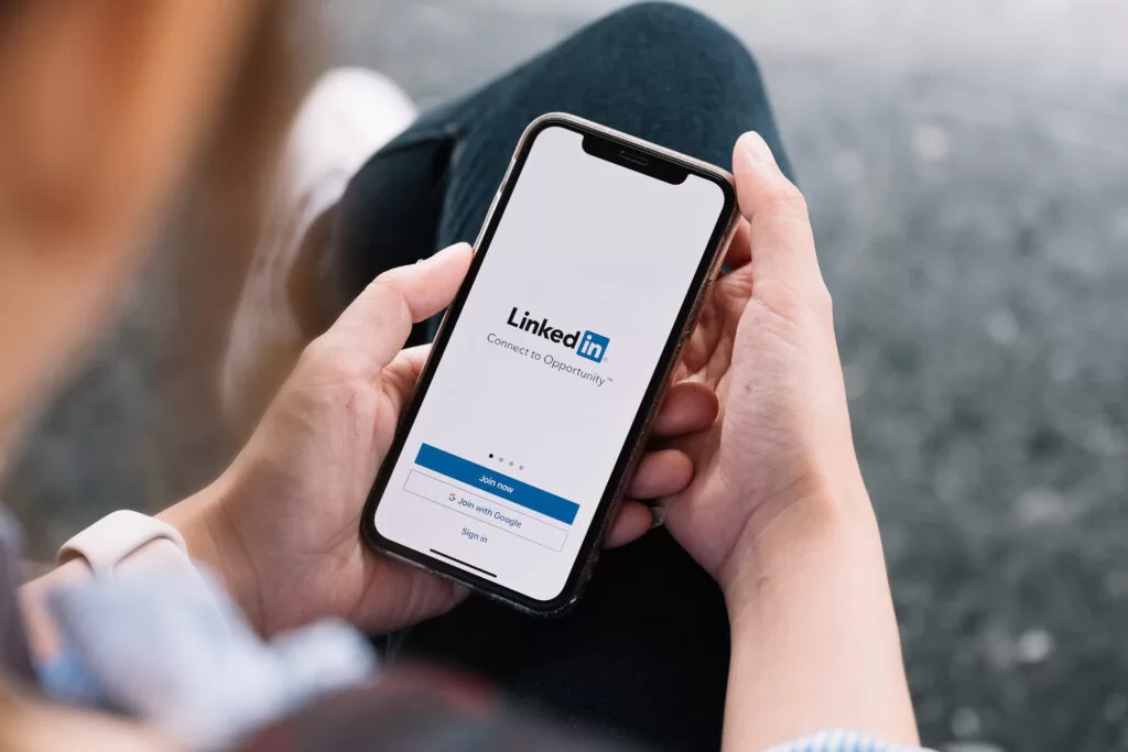 Social Media Marketing: Are LinkedIn Showcase pages suitable for you?